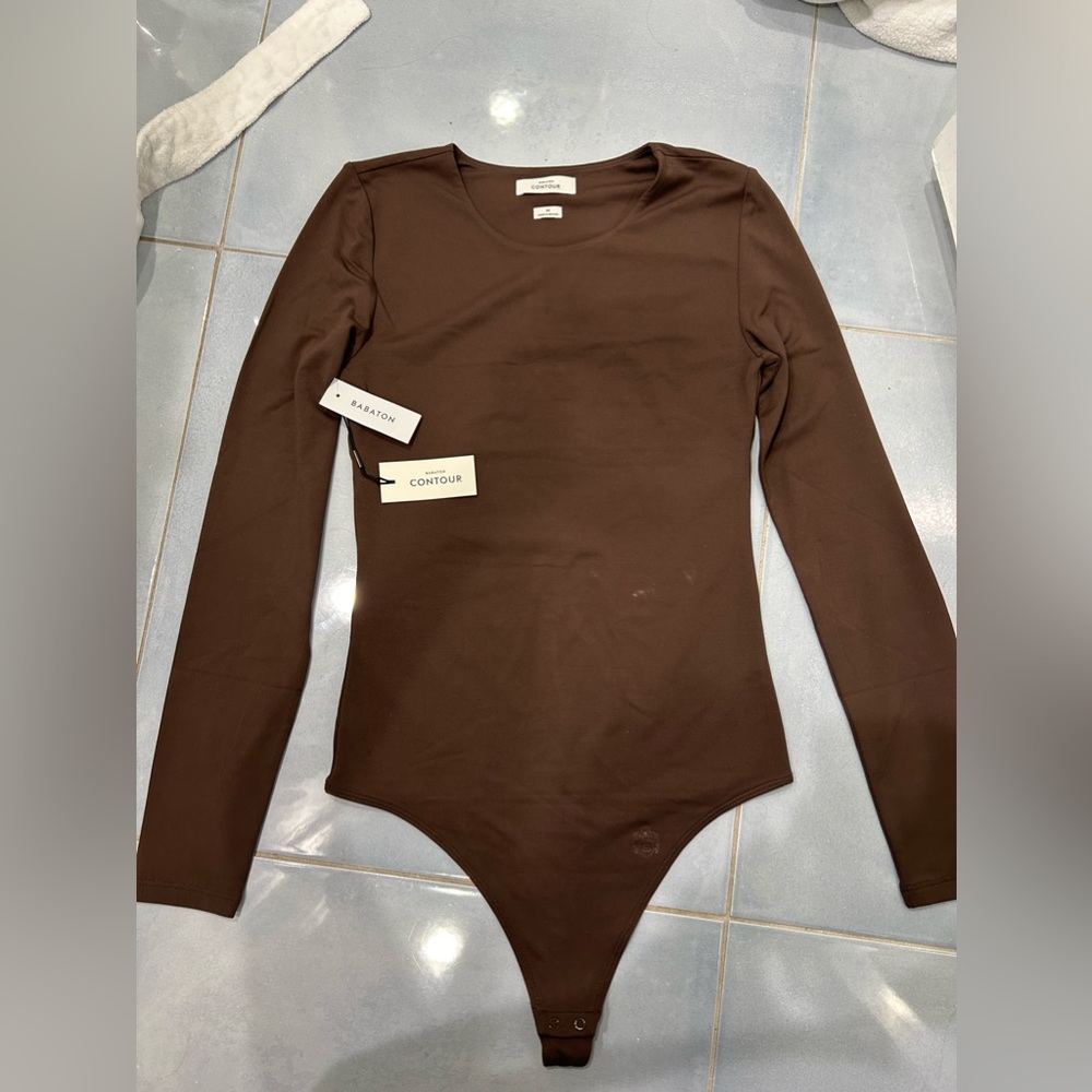 New with tags babton Aritzia longsleeve brown bodysuit